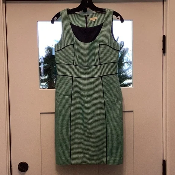 Shoshanna | Dresses | Shoshanna Green Pencil Dress | Poshmark